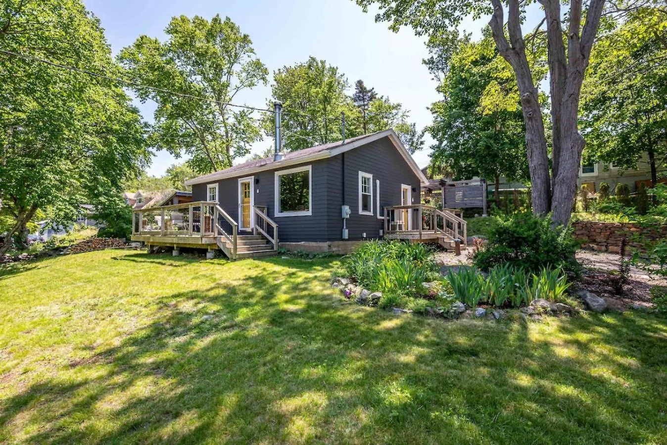 Salty Breeze Cottage Halifax